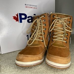 Pajar Canada waterproof boots in size 9-9.5